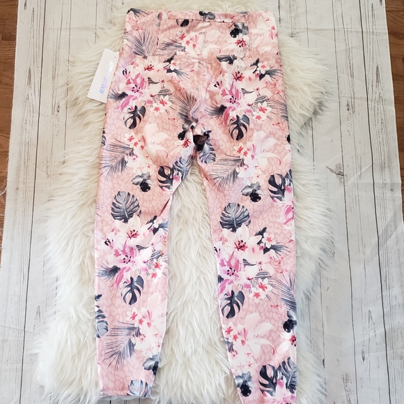 Marika Paradiso Set of Leggings and Sports Bra Large NWT - Picture 11 of 16